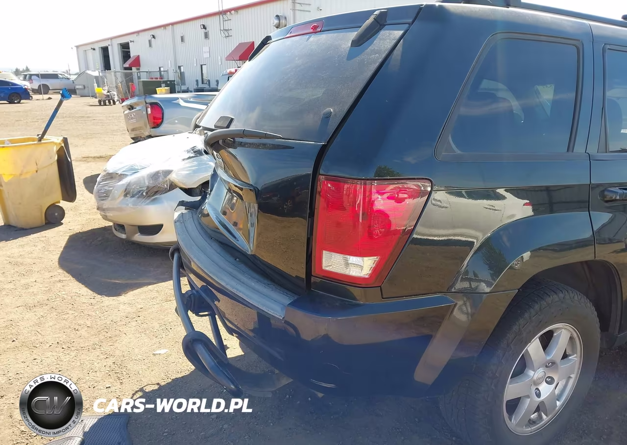 2010 Jeep Grand Cherokee Laredo VIN:1J4PR4GK9AC131912 - 12