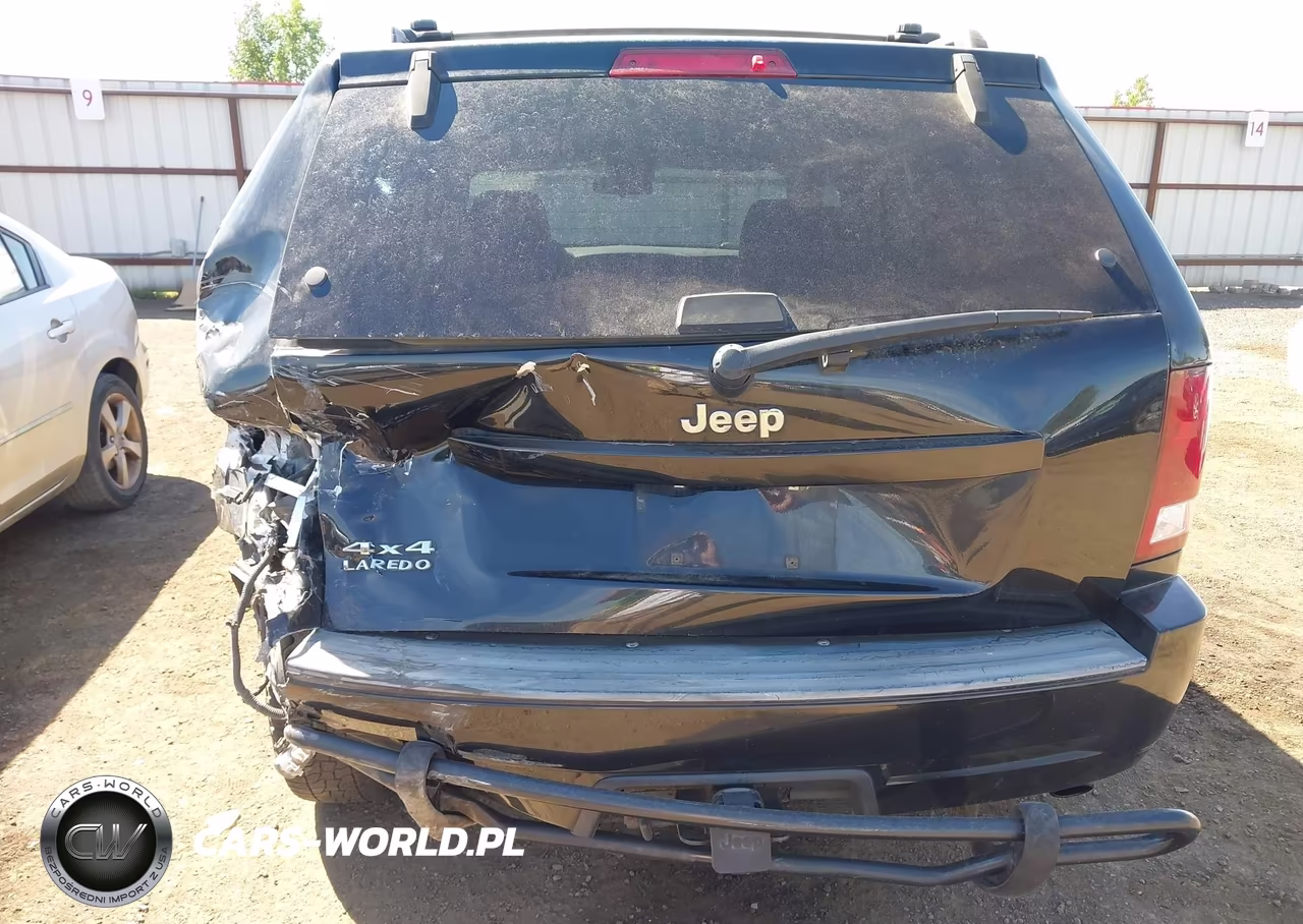 2010 Jeep Grand Cherokee Laredo VIN:1J4PR4GK9AC131912 - 13