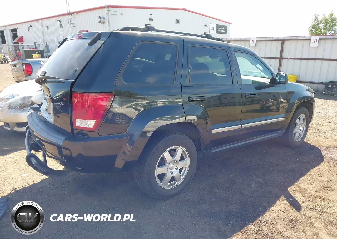 2010 Jeep Grand Cherokee Laredo VIN:1J4PR4GK9AC131912 - 4