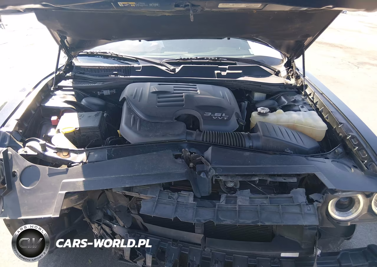 2020 Dodge Challenger Sxt VIN:2C3CDZAG2LH125586 - 10