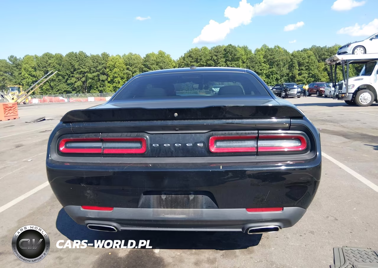 2020 Dodge Challenger Sxt VIN:2C3CDZAG2LH125586 - 17