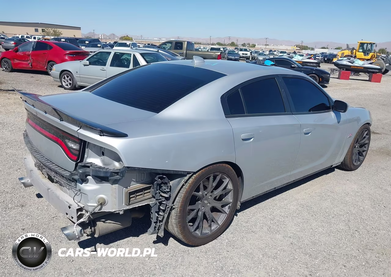 2019 Dodge Charger Scat Pack Rwd VIN:2C3CDXGJ1KH701156 - 4