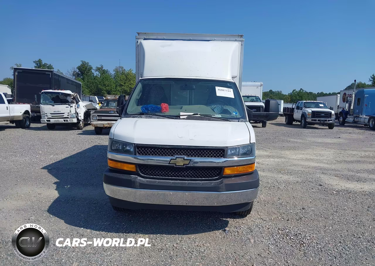 2023 Chevrolet Express Cutaway Work Van VIN:1GB0GRFPXP1107778 - 12