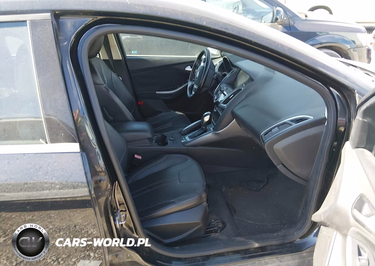 2013 Ford Focus Titanium VIN:1FADP3N28DL284089 - 5