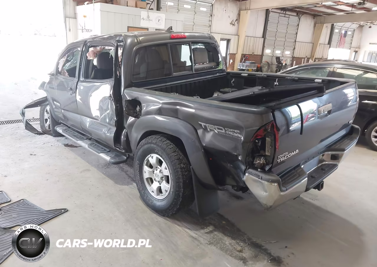 2012 Toyota Tacoma Base V6 VIN:3TMLU4EN8CM090626 - 3