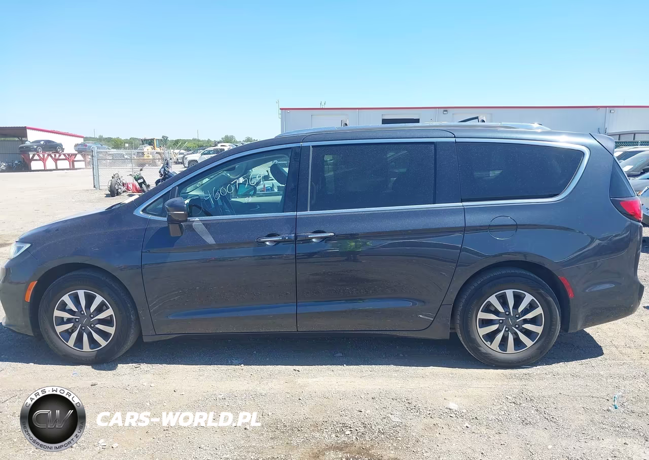 2021 Chrysler Pacifica Touring L VIN:2C4RC1BG8MR531375 - 14