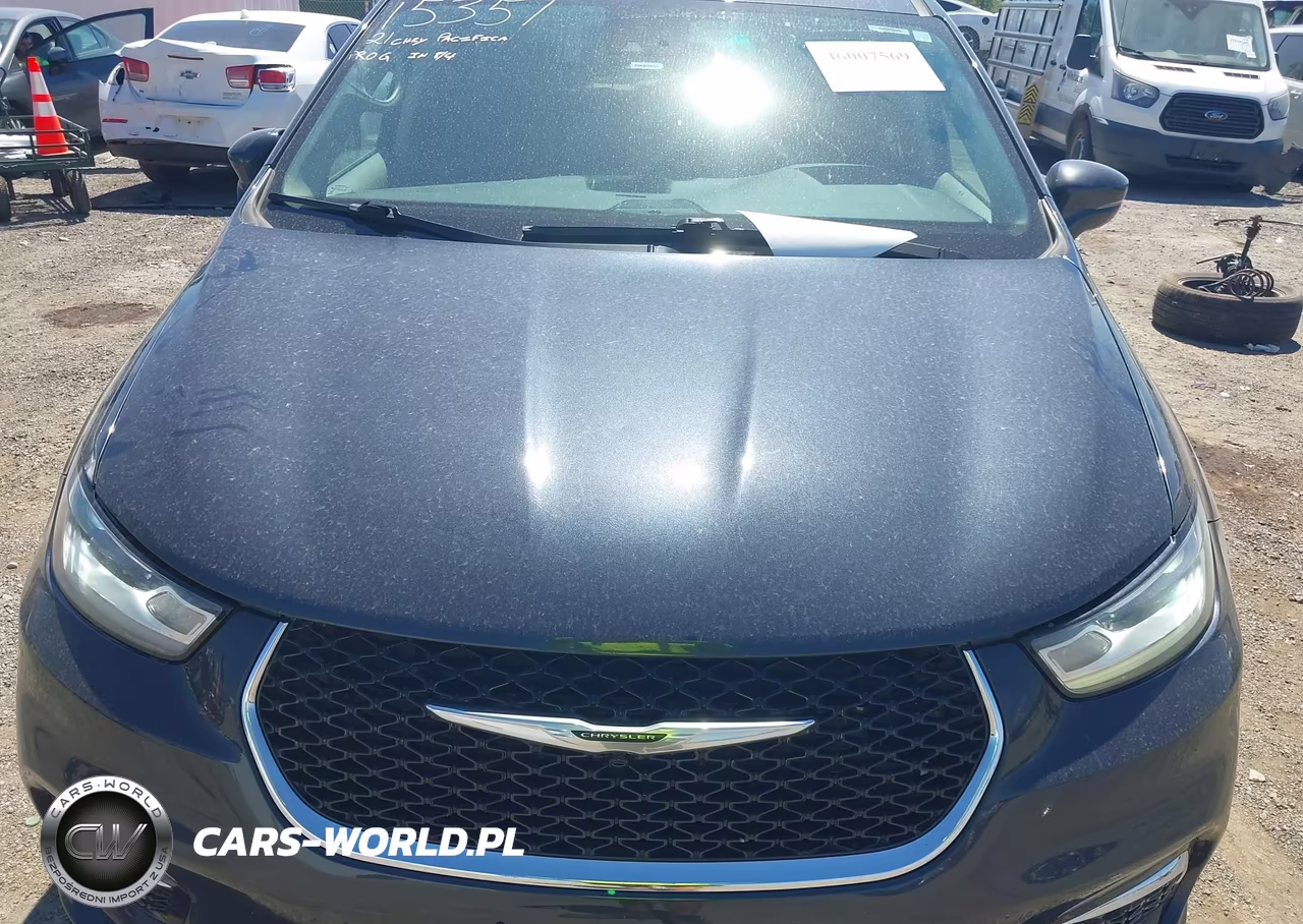 2021 Chrysler Pacifica Touring L VIN:2C4RC1BG8MR531375 - 6