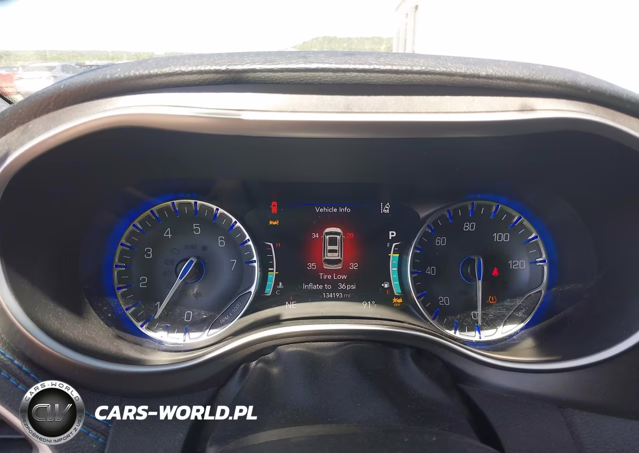 2021 Chrysler Pacifica Touring L VIN:2C4RC1BG8MR531375 - 7