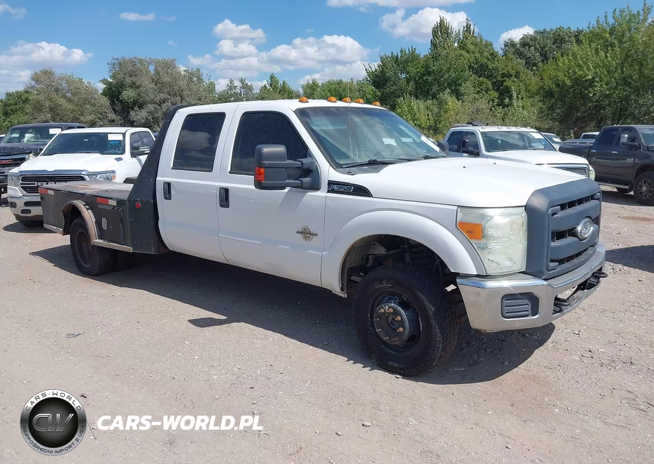 2012 Ford F-350 Chassis Xl