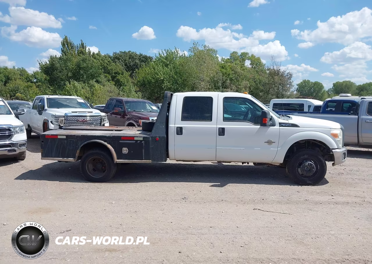 2012 Ford F-350 Chassis Xl VIN:1FD8W3HT5CEB61206 - 14