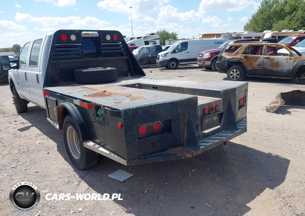 2012 Ford F-350 Chassis Xl VIN:1FD8W3HT5CEB61206 - 3