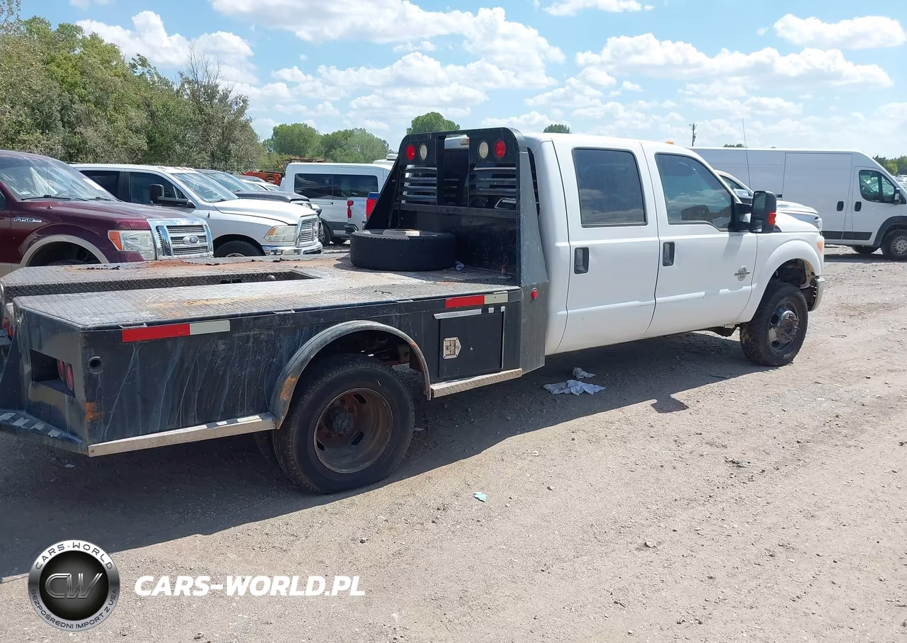 2012 Ford F-350 Chassis Xl VIN:1FD8W3HT5CEB61206 - 4