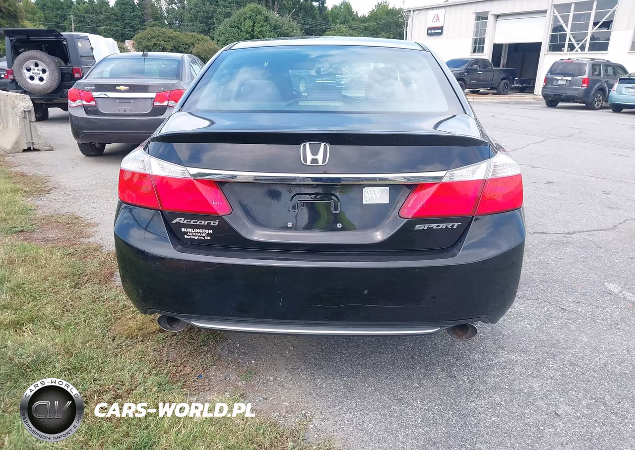 2013 Honda Accord Sport VIN:1HGCR2F57DA084627 - 16
