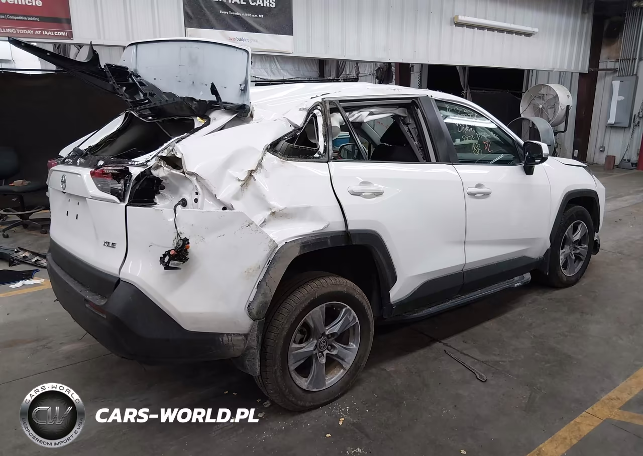 2022 Toyota Rav4 Xle VIN:2T3W1RFV6NC197176 - 4
