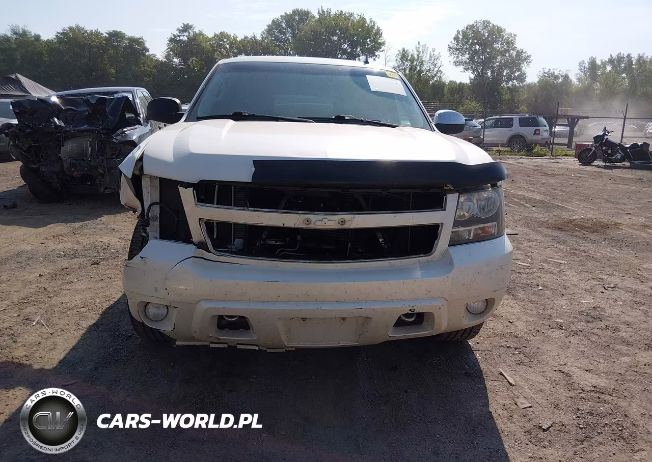 2012 Chevrolet Tahoe Ltz VIN:1GNSKCE06CR287834 - 6