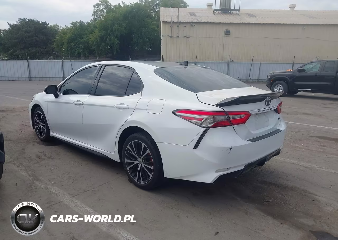 2019 Toyota Camry Se VIN:4T1B11HK3KU190921 - 3