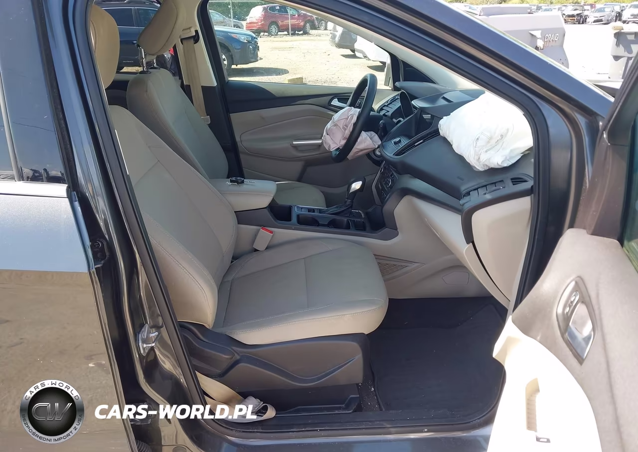 2018 Ford Escape Se VIN:1FMCU9GD1JUD47681 - 5