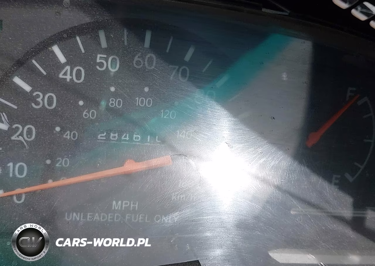 1999 Toyota Tacoma Base V6 VIN:4TAVN52N8XZ518453 - 18