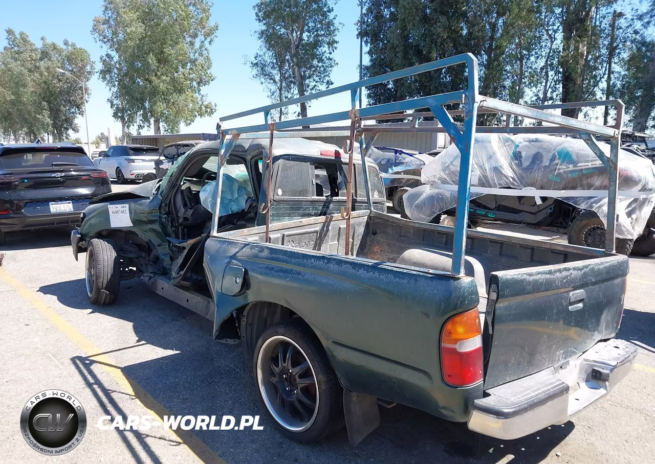 1999 Toyota Tacoma Base V6 VIN:4TAVN52N8XZ518453 - 3