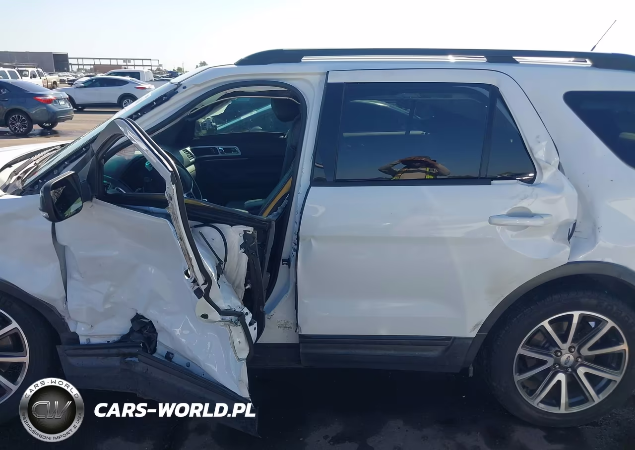 2015 Ford Explorer Xlt VIN:1FM5K7D89FGB02269 - 14