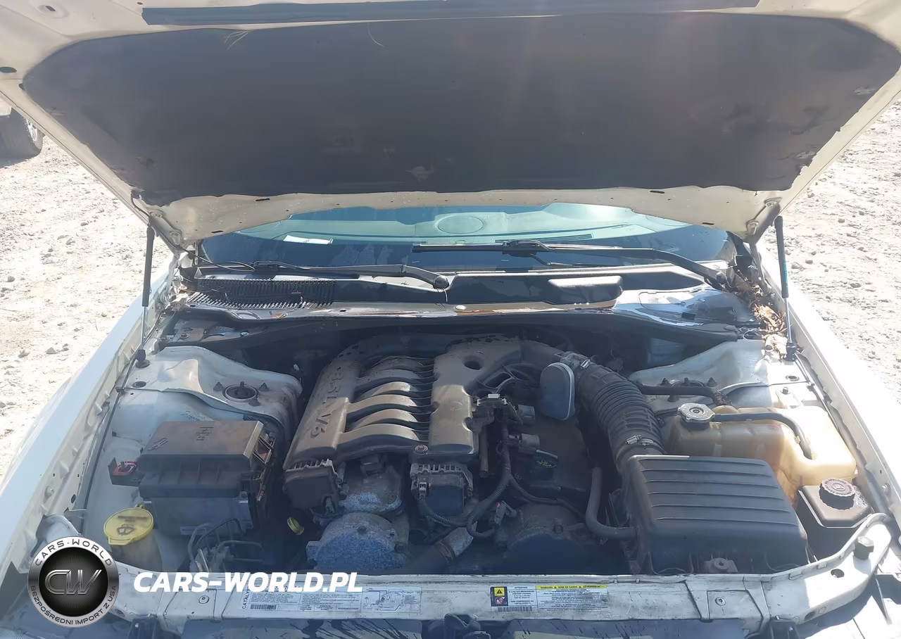 2007 Chrysler 300 VIN:2C3KA43R07H710811 - 10