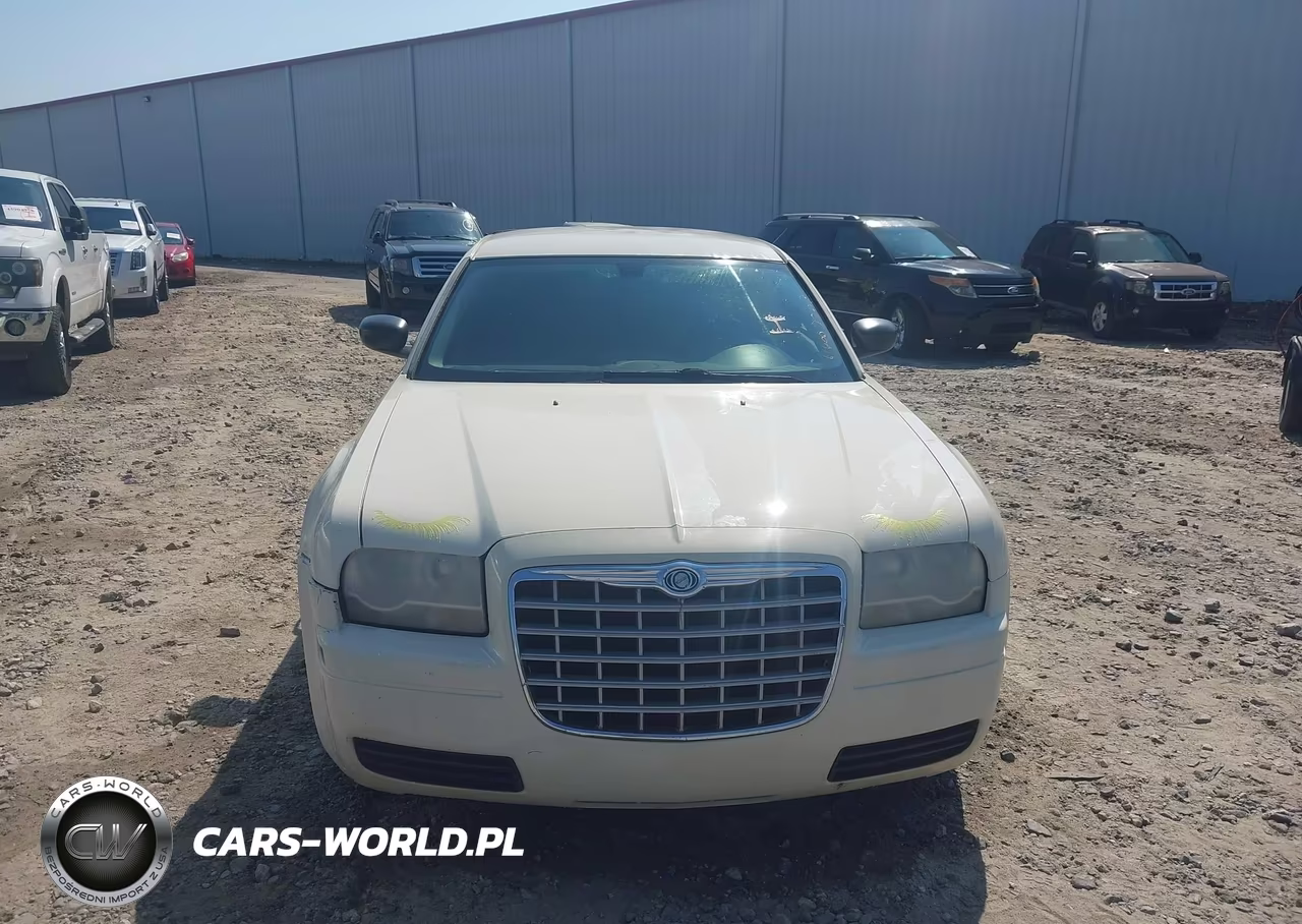2007 Chrysler 300 VIN:2C3KA43R07H710811 - 6