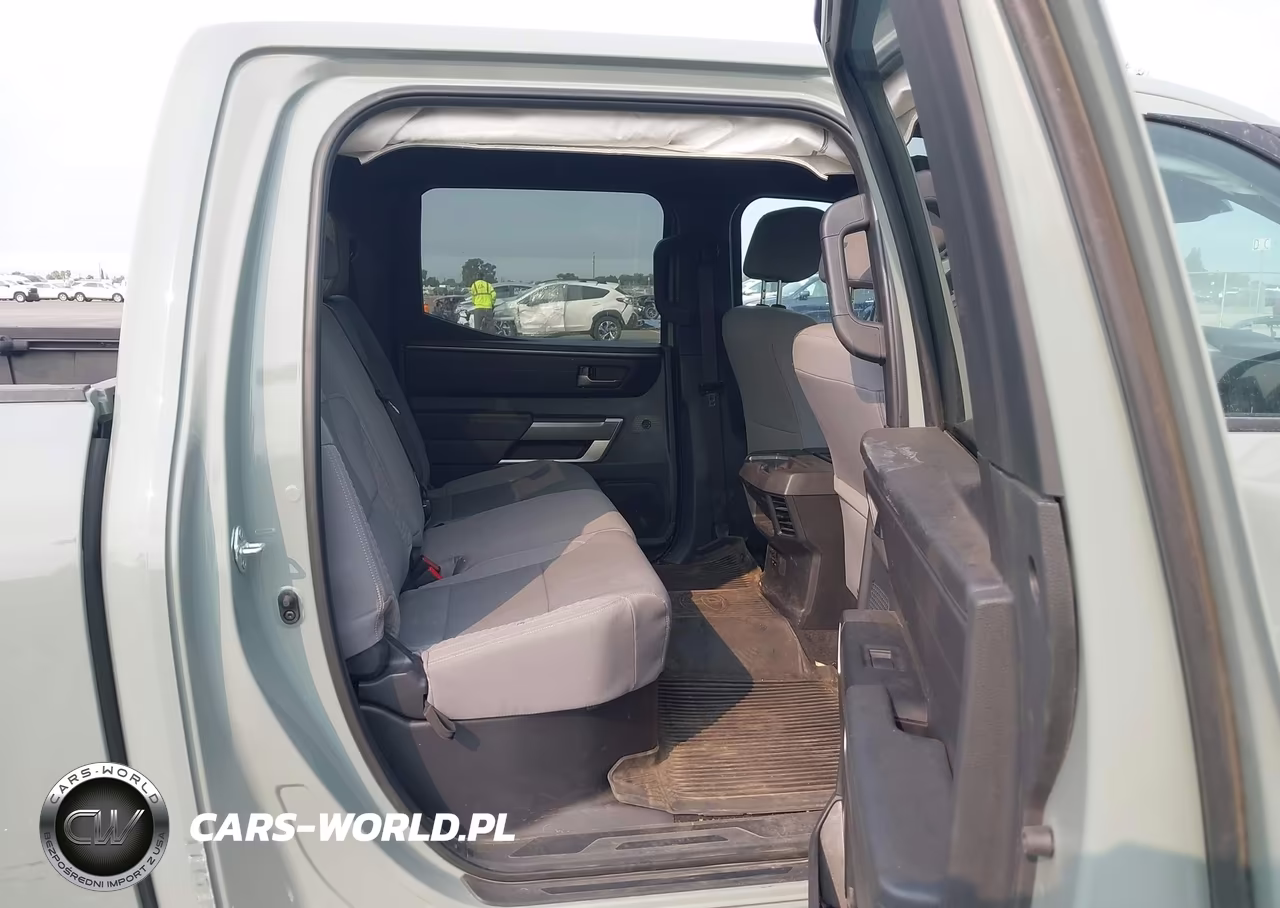 2025 Toyota Tundra Sr5 VIN:5TFLA5DBXSX256515 - 8