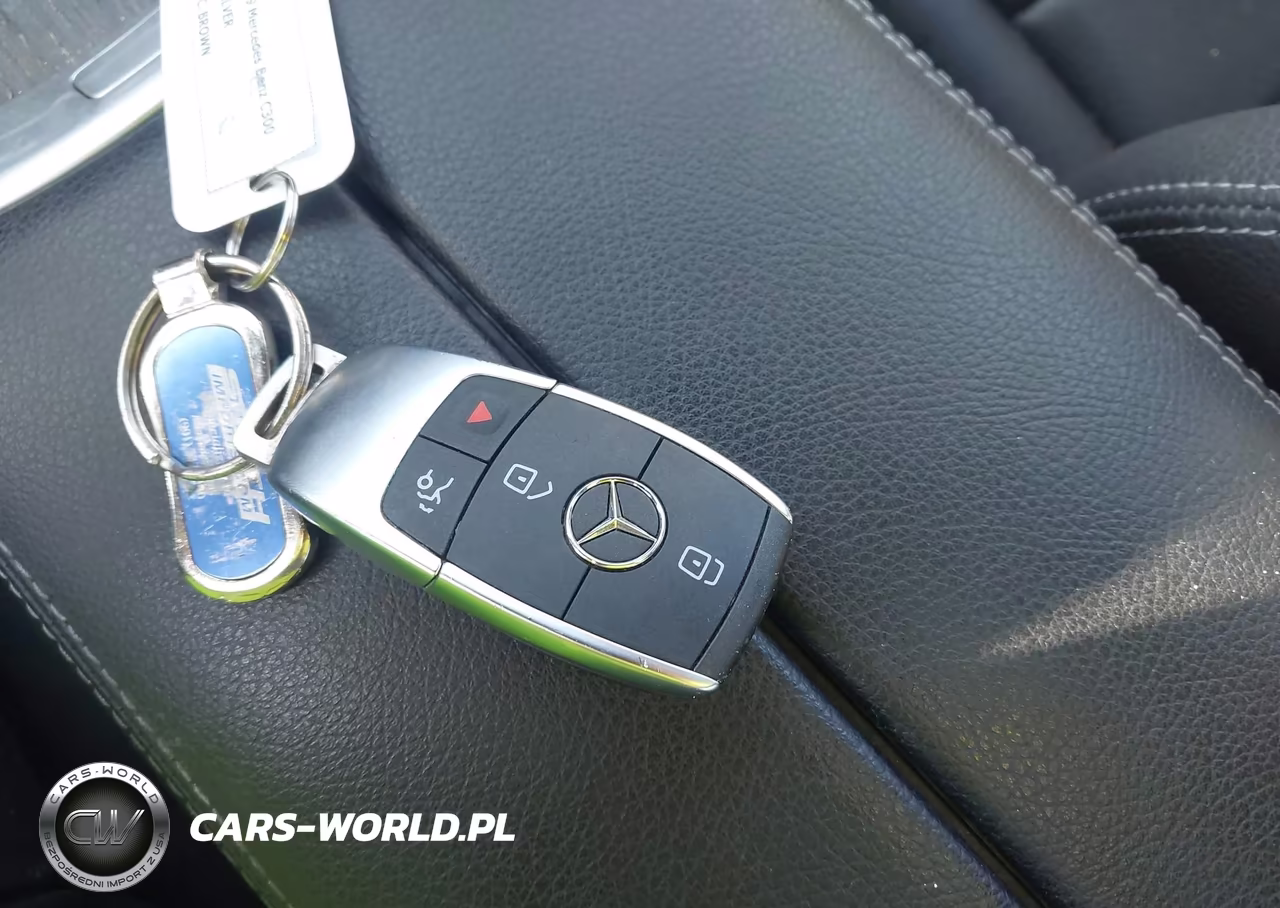 2019 Mercedes-Benz C 300 VIN:55SWF8DBXKU304250 - 11