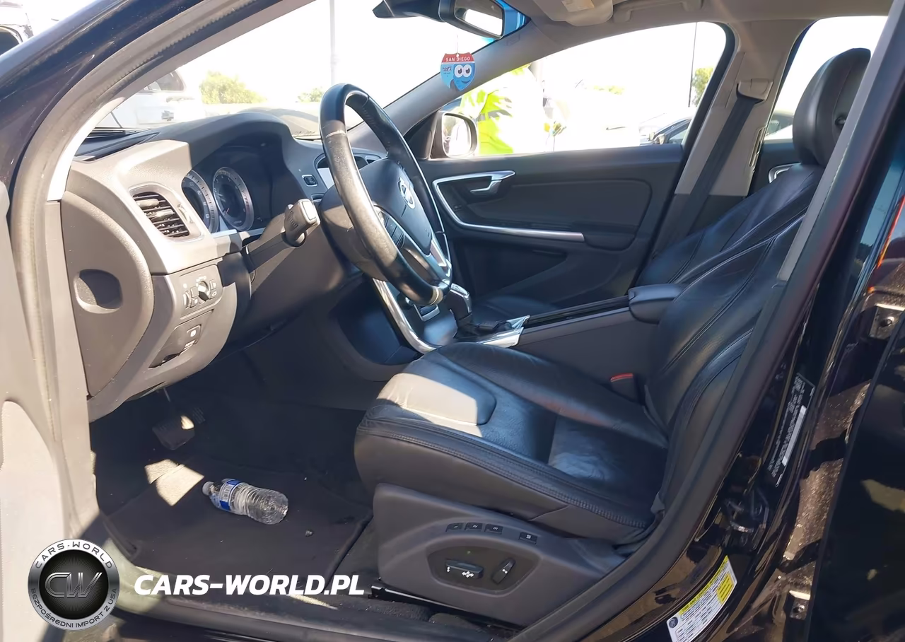 2013 Volvo S60 T5 VIN:YV1612FS2D1215403 - 5