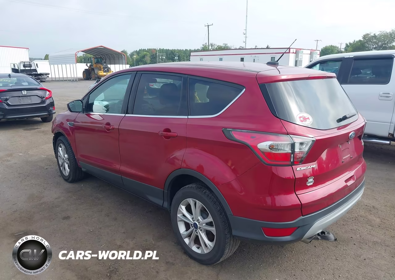 2017 Ford Escape Se VIN:1FMCU0GD3HUB48413 - 3