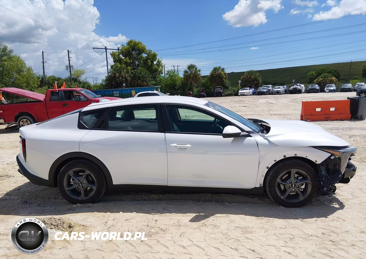2026 Kia K4 Lxs VIN:3KPFT4DE7TE336853 - 13