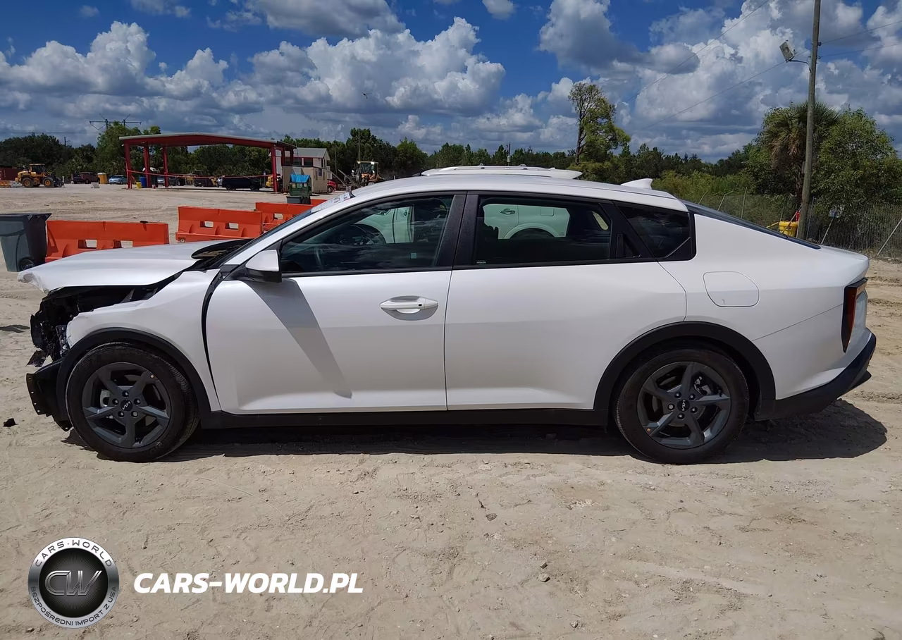 2026 Kia K4 Lxs VIN:3KPFT4DE7TE336853 - 14