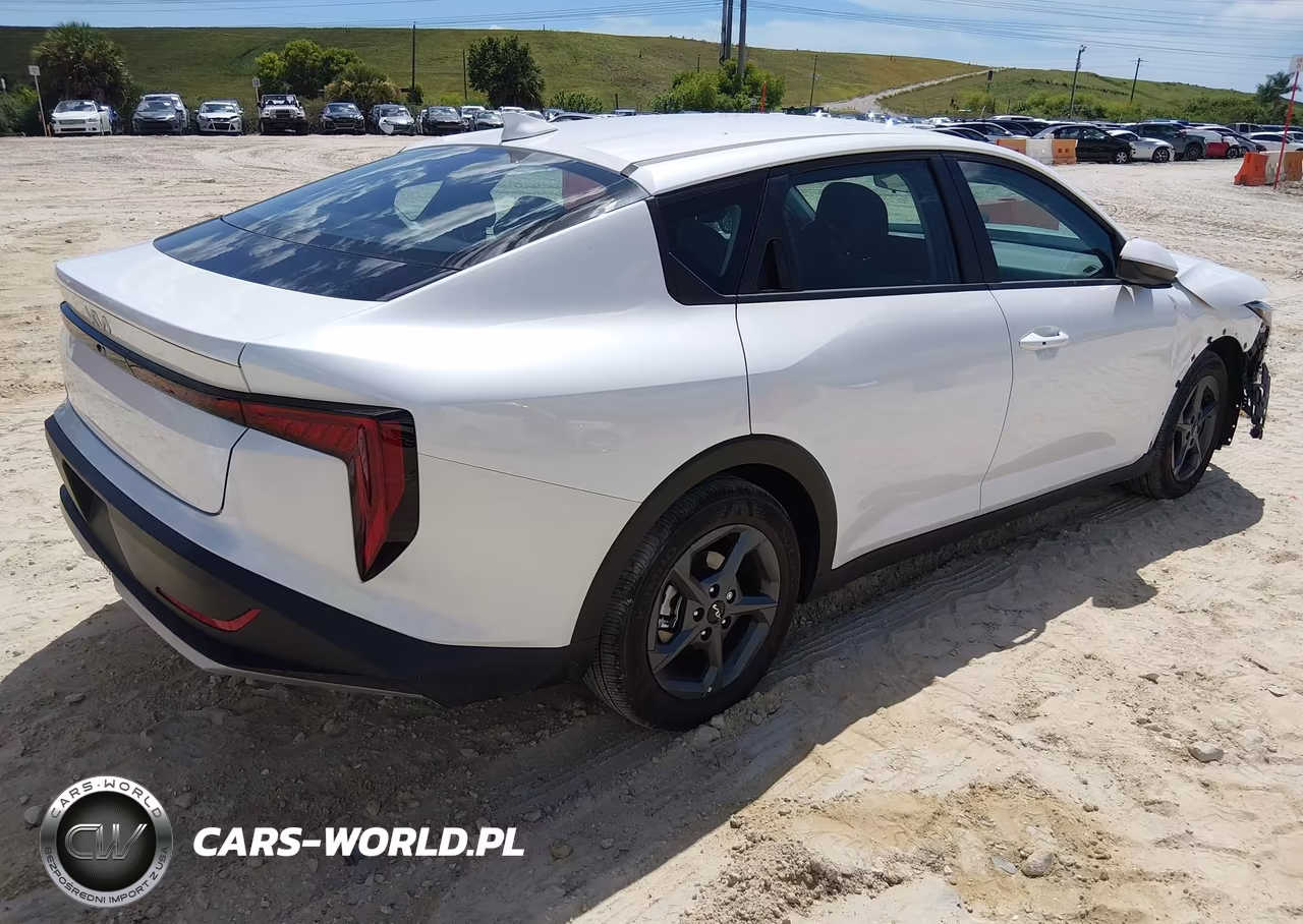 2026 Kia K4 Lxs VIN:3KPFT4DE7TE336853 - 4
