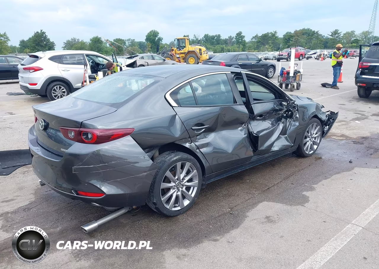 2022 Mazda Mazda3 Preferred VIN:3MZBPACL4NM301629 - 4