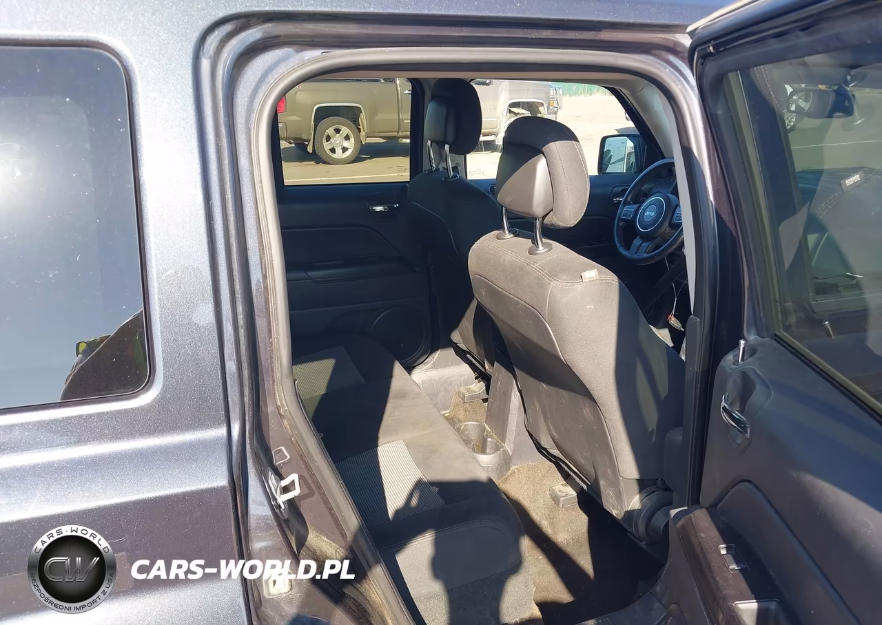 2015 Jeep Patriot Latitude VIN:1C4NJRFB6FD136103 - 8