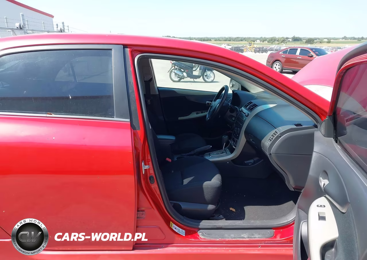 2010 Toyota Corolla S VIN:2T1BU4EE3AC417502 - 5