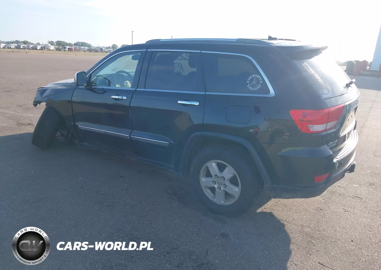 2012 Jeep Grand Cherokee Laredo VIN:1C4RJFAG3CC222327 - 3