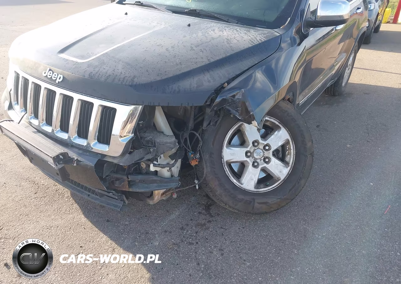2012 Jeep Grand Cherokee Laredo VIN:1C4RJFAG3CC222327 - 6