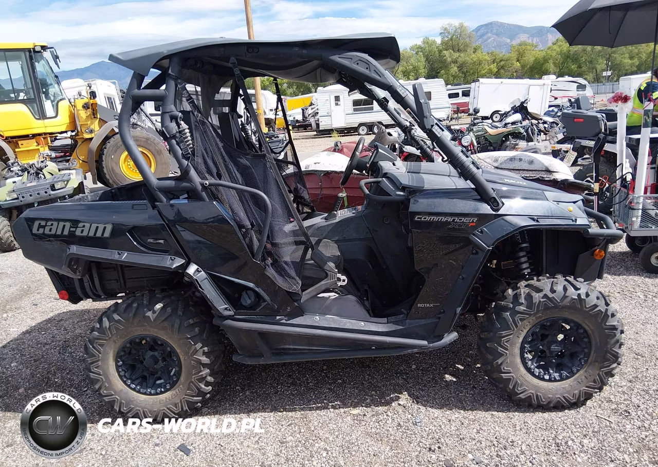 2017 Can-Am Commander 1000 Xt-1000 Xt-P VIN:3JBKKAP26HJ001991 - 4
