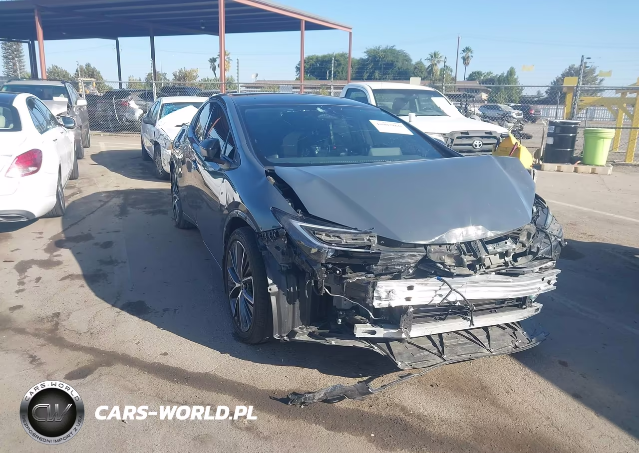 2024 Toyota Prius Xle – zdjęcie 1 z 17