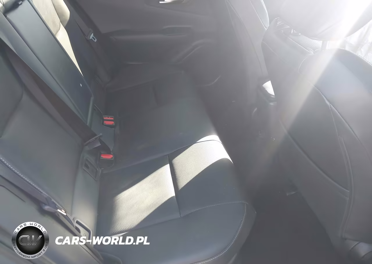 2024 Toyota Prius Xle VIN:JTDACAAU1R3043227 - 8