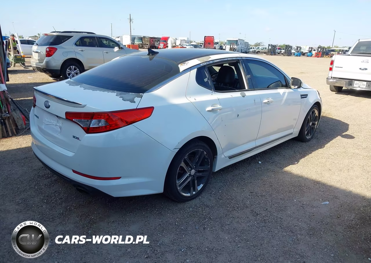 2013 Kia Optima Sx VIN:5XXGR4A64DG111315 - 4