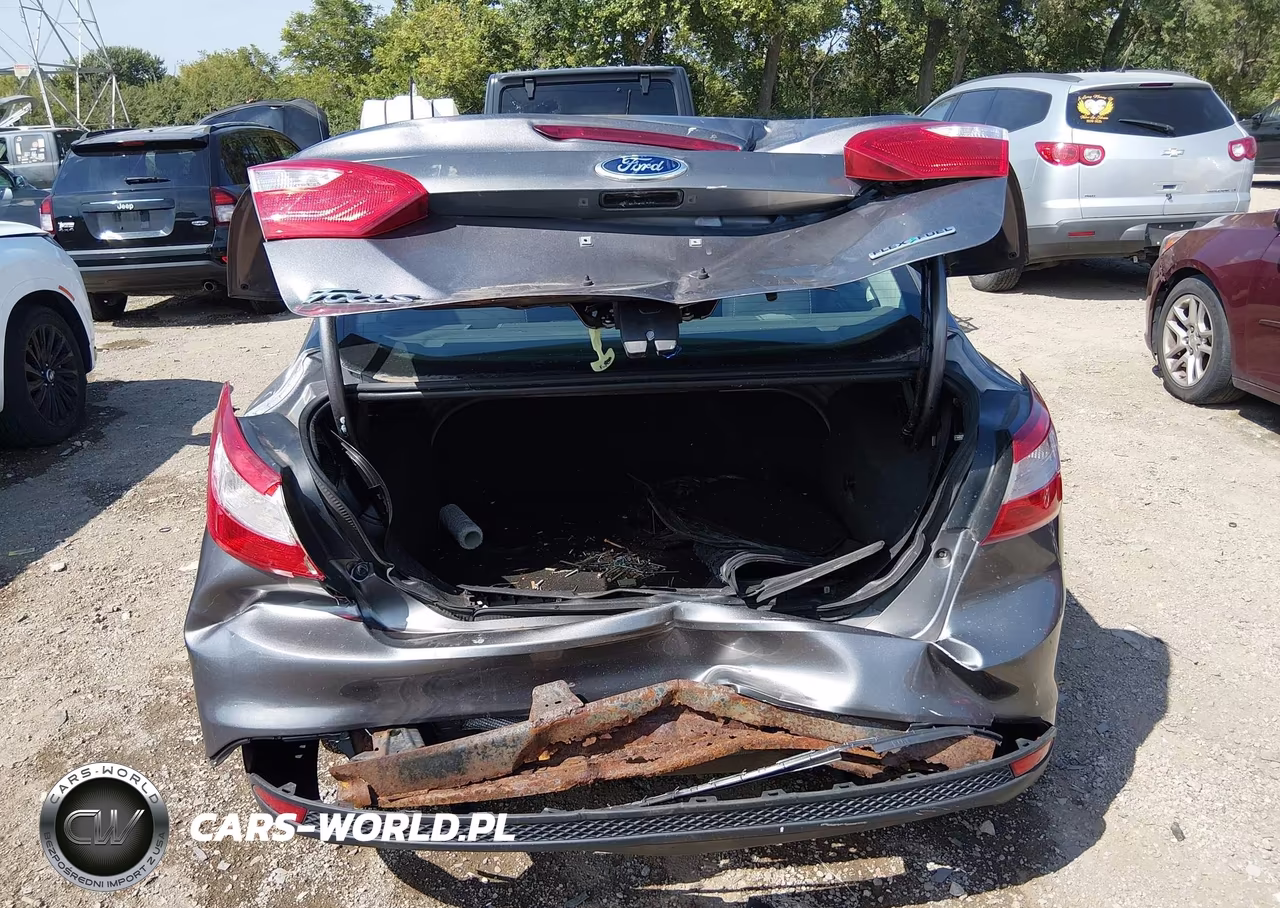 2014 Ford Focus S VIN:1FADP3E28EL154475 - 16