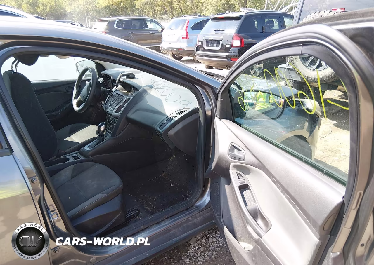 2014 Ford Focus S VIN:1FADP3E28EL154475 - 5