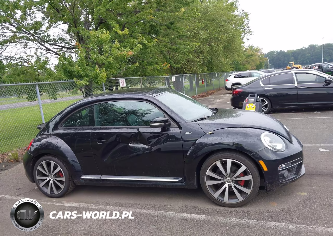 2015 Volkswagen Beetle 2.0T R-Line VIN:3VW4T7AT5FM639181 - 13