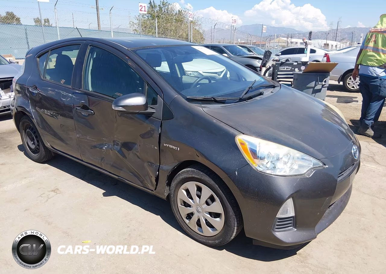 2014 Toyota Prius C Two – zdjęcie 1 z 20