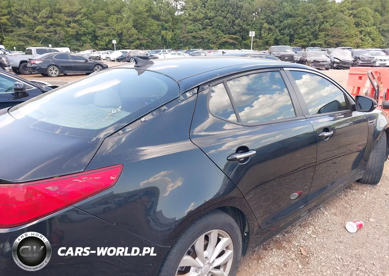 2015 Kia Optima Lx VIN:5XXGM4A72FG465442 - 13
