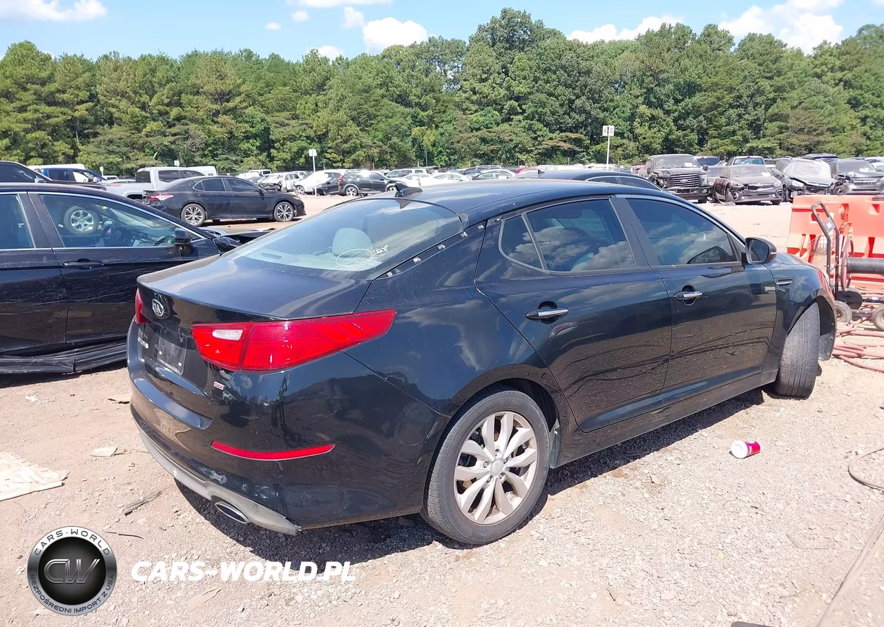 2015 Kia Optima Lx VIN:5XXGM4A72FG465442 - 4