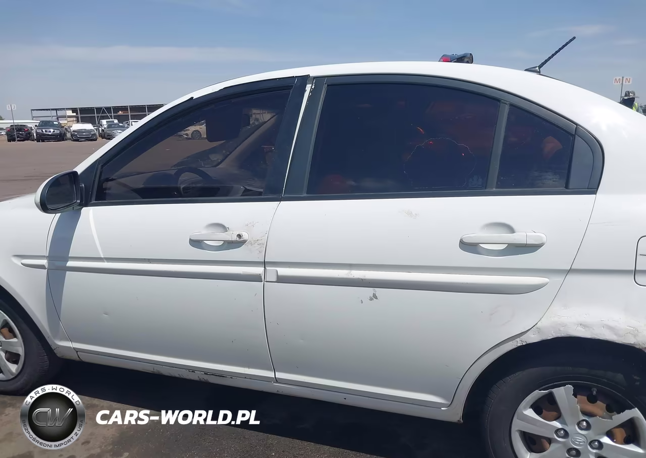 2009 Hyundai Accent Gls VIN:KMHCN46C79U387459 - 14