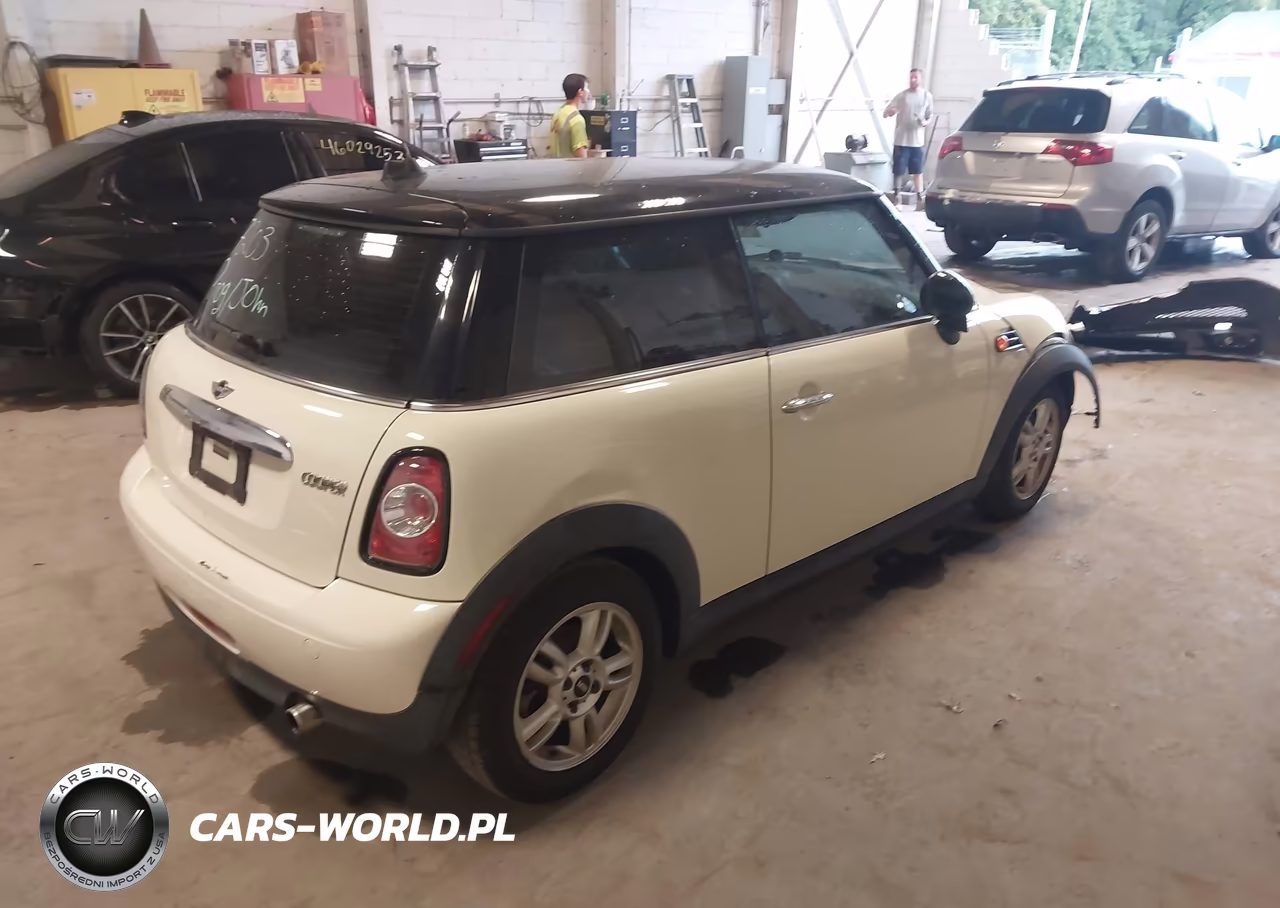 2013 Mini Hardtop Cooper VIN:WMWSU3C58DT374119 - 4